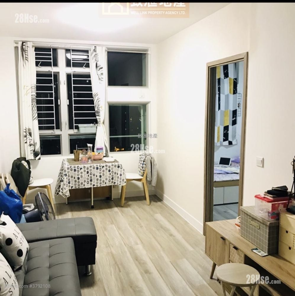 Lai Tsui Court Sell 1 Bedroom 376 ft²