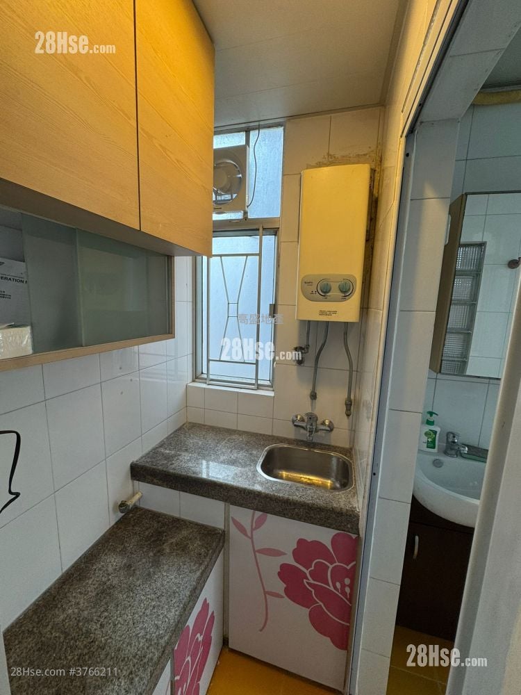 Winfield Building Rental Studio , 1 Bathroom 194 ft²