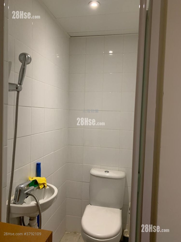 柏蔚山 租盘 3 房 , 2 浴室 877 平方尺