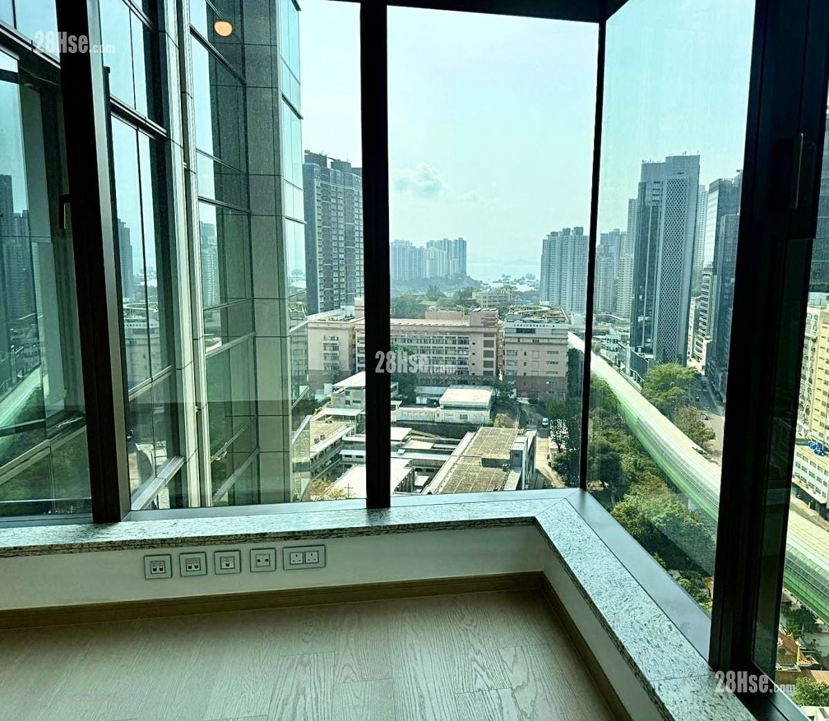 The Southside Sell 3 Bedrooms , 2 Bathrooms 773 ft²