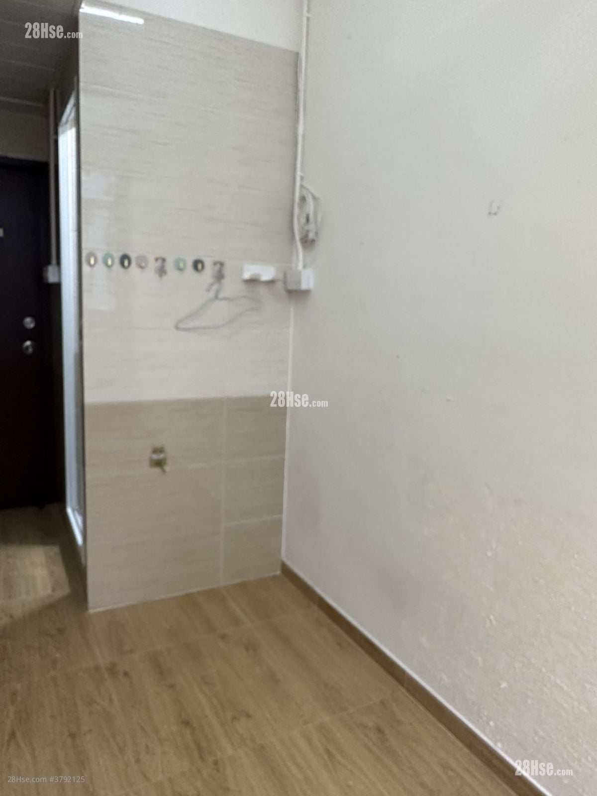 钜昌大楼 租盘 开放式间隔 , 1 浴室 180 平方尺