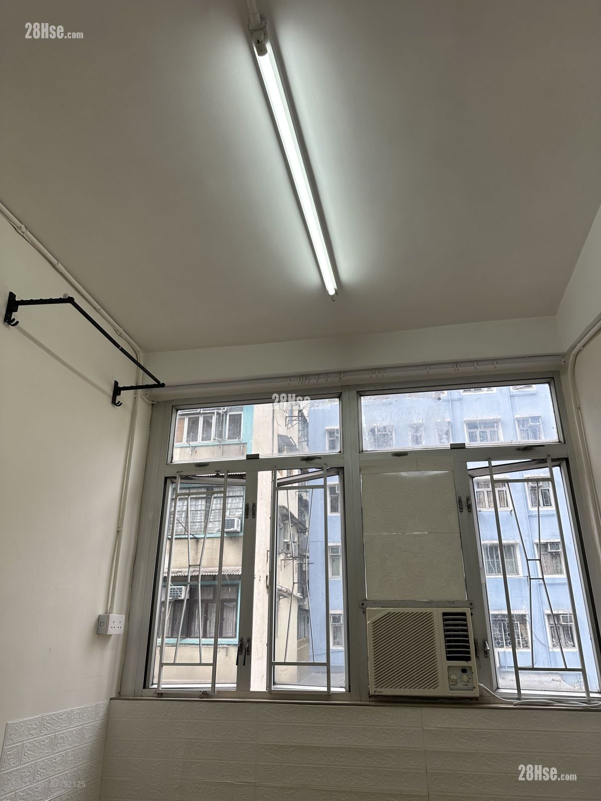 钜昌大楼 租盘 开放式间隔 , 1 浴室 180 平方尺