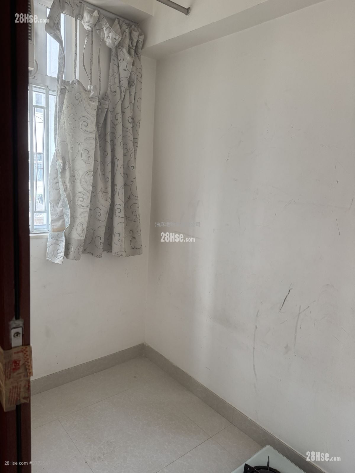 Shun On Building Sell 2 Bedrooms , 1 Bathroom 321 ft²