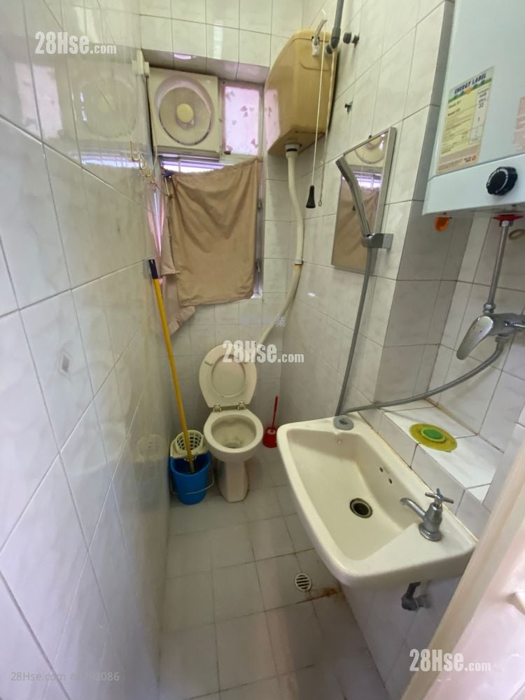 Joy Fat House Sell 3 Bedrooms , 1 Bathroom 466 ft²