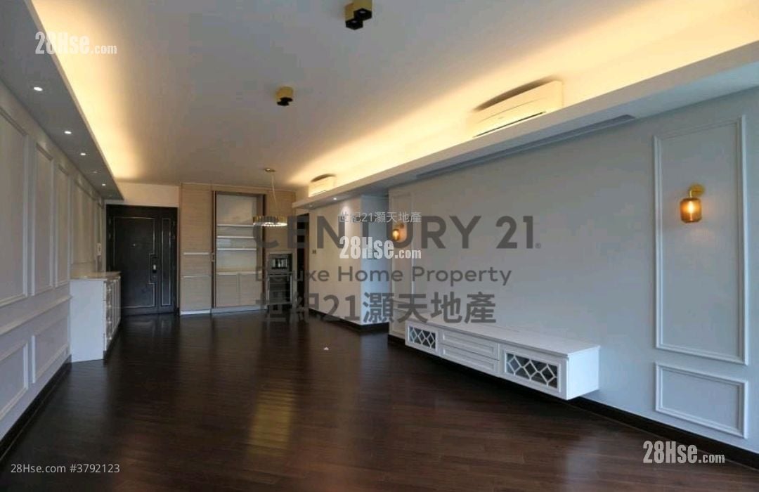 Mayfair By The Sea Rental 4 Bedrooms , 4 Bathrooms 1,400 ft²