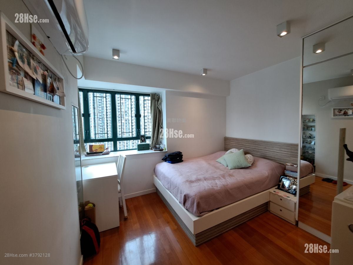 Sunview Garden Sell 3 Bedrooms , 3 Bathrooms 1,335 ft²