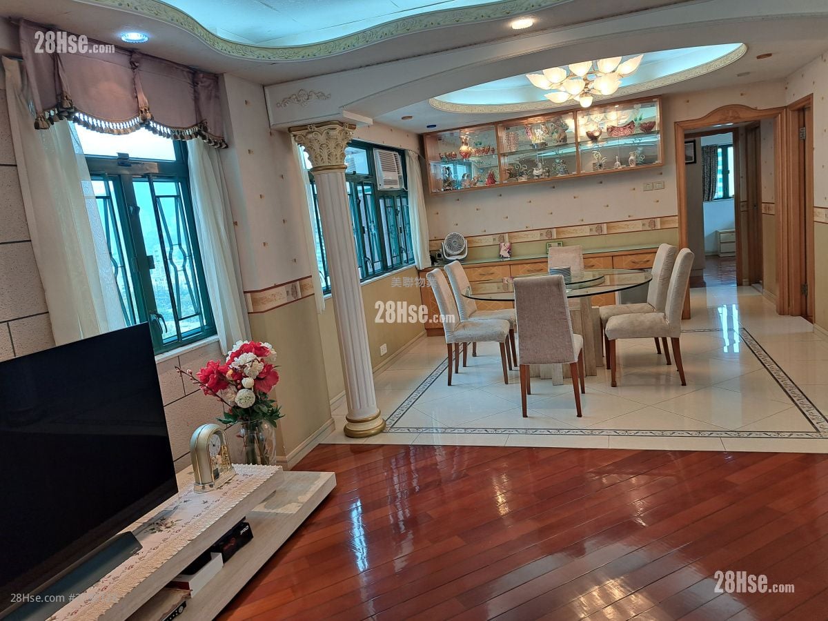 Sunview Garden Sell 3 Bedrooms , 3 Bathrooms 1,335 ft²