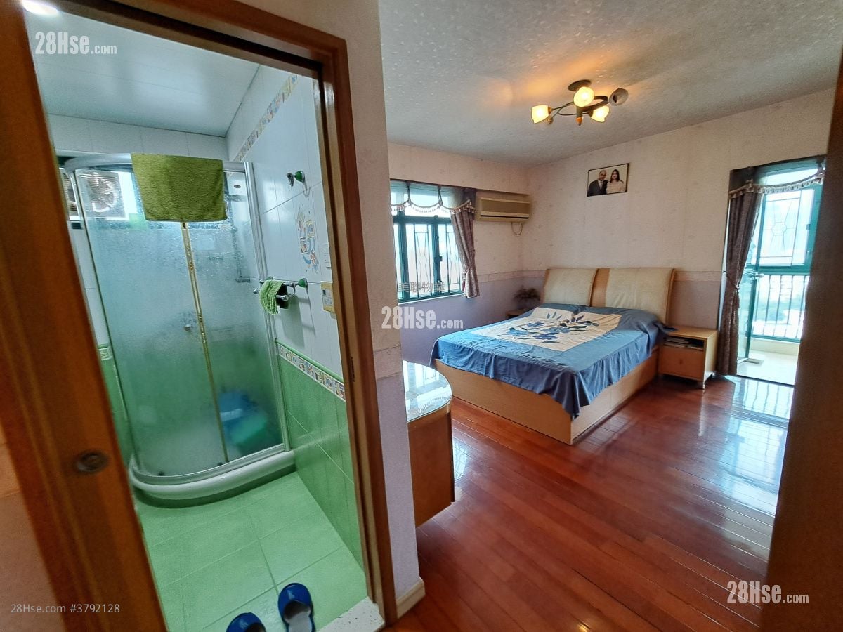 Sunview Garden Sell 3 Bedrooms , 3 Bathrooms 1,335 ft²