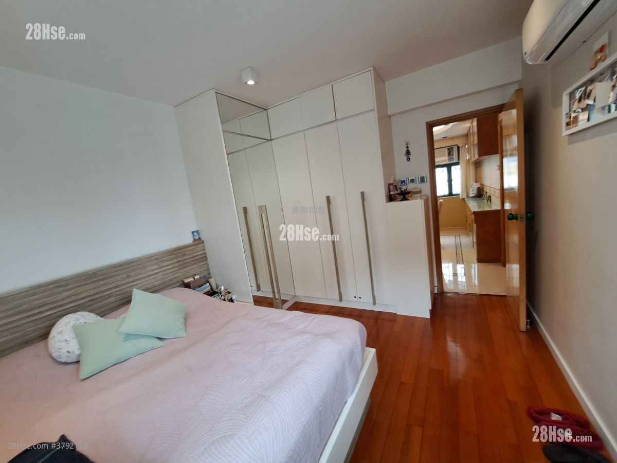 Sunview Garden Sell 3 Bedrooms , 3 Bathrooms 1,335 ft²