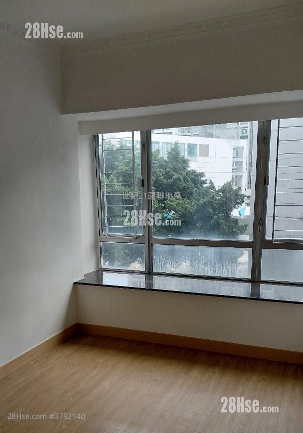 Laguna City Rental 3 Bedrooms , 2 Bathrooms 687 ft²