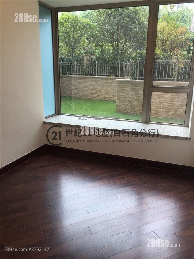 Mayfair By The Sea Rental 674 ft²