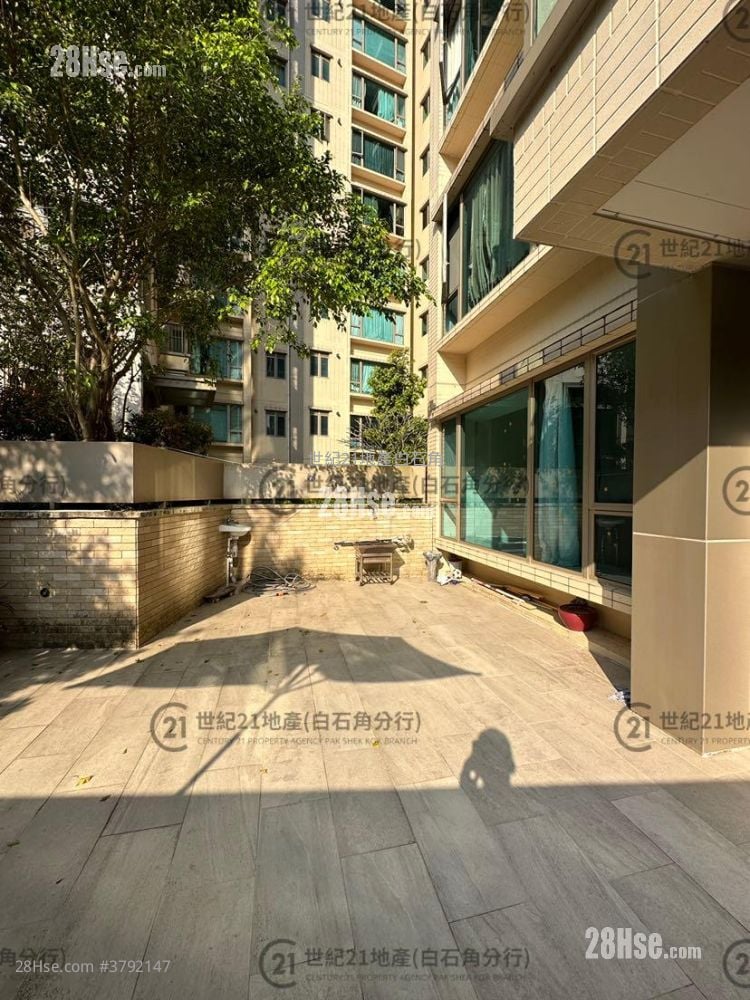 Mayfair By The Sea Rental 674 ft²