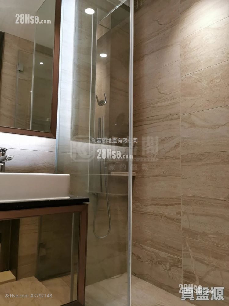 荟荞 售盘 254 平方尺