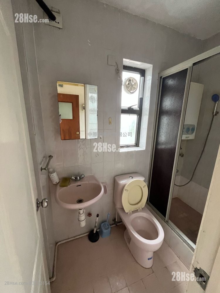 山景阁 售盘 2 房 , 1 浴室 319 平方尺