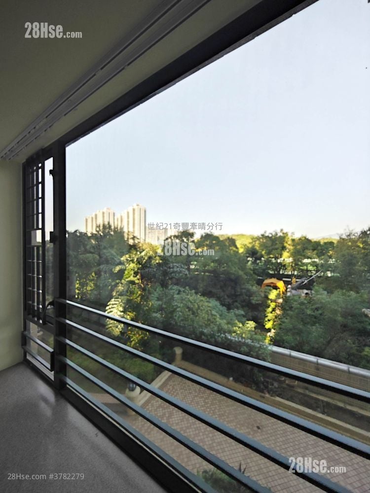 Dawning Views Sell 3 Bedrooms , 2 Bathrooms 616 ft²