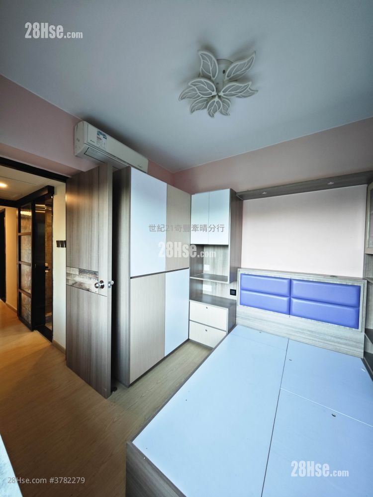 Dawning Views Sell 3 Bedrooms , 2 Bathrooms 616 ft²