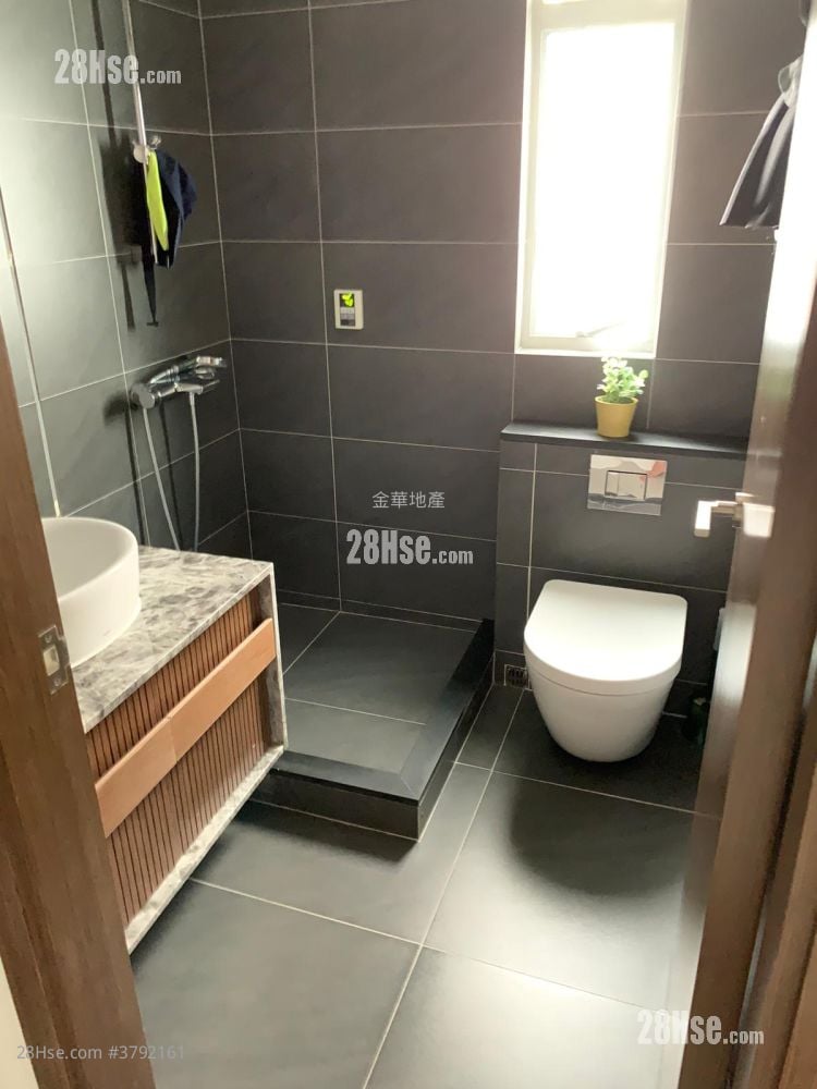 国光大厦 售盘 2 房 , 2 浴室 820 平方尺