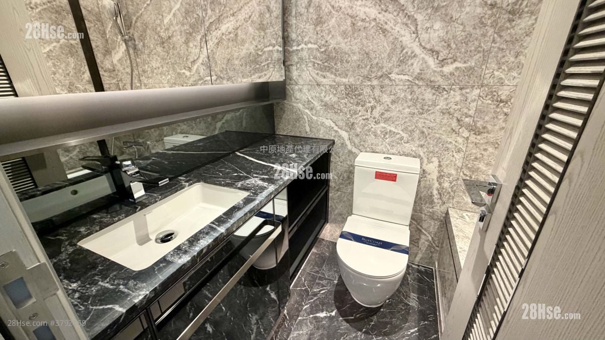 港岛南岸 售盘 3 房 737 平方尺