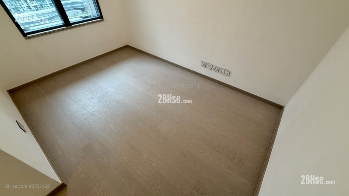 港岛南岸 售盘 3 房 737 平方尺