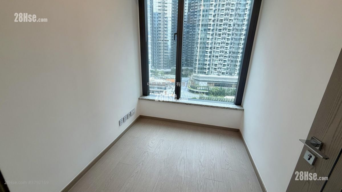 港岛南岸 售盘 3 房 737 平方尺