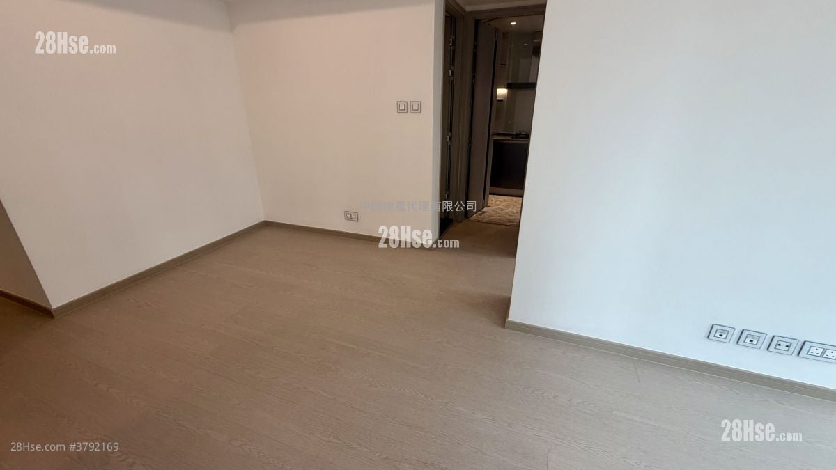 港岛南岸 售盘 3 房 737 平方尺