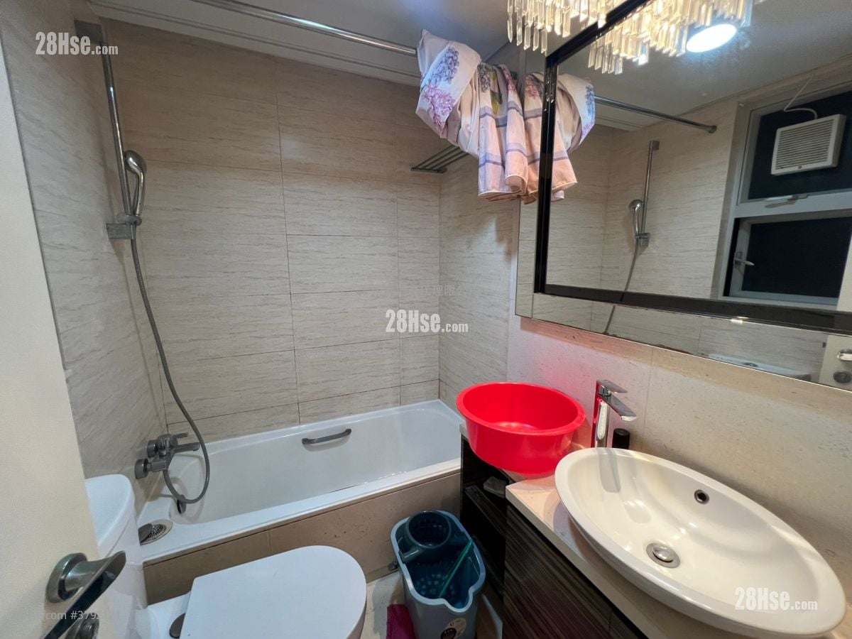 Festival City Rental 3 Bedrooms , 2 Bathrooms 757 ft²