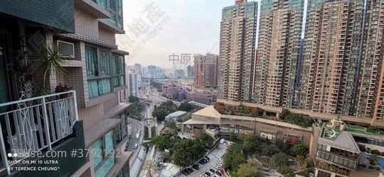 Yoho Town Sell 2 Bedrooms 422 ft²