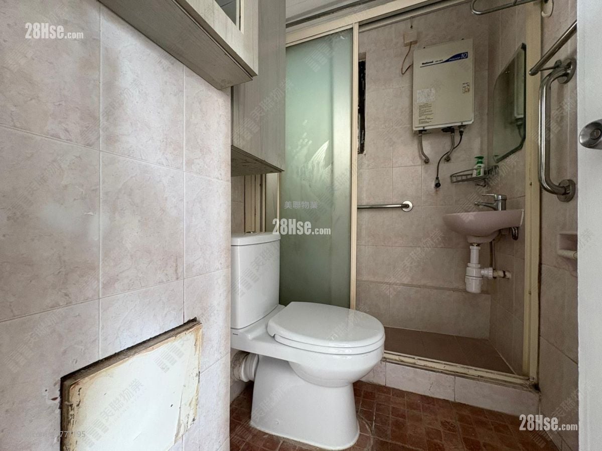 Clague Garden Estate Sell 1 Bedroom , 1 Bathroom 354 ft²