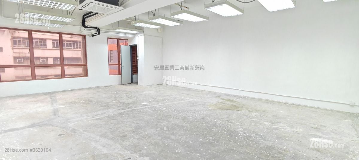 New Treasure Centre Rental 2 Bedrooms , 4 Toilets 769 ft²