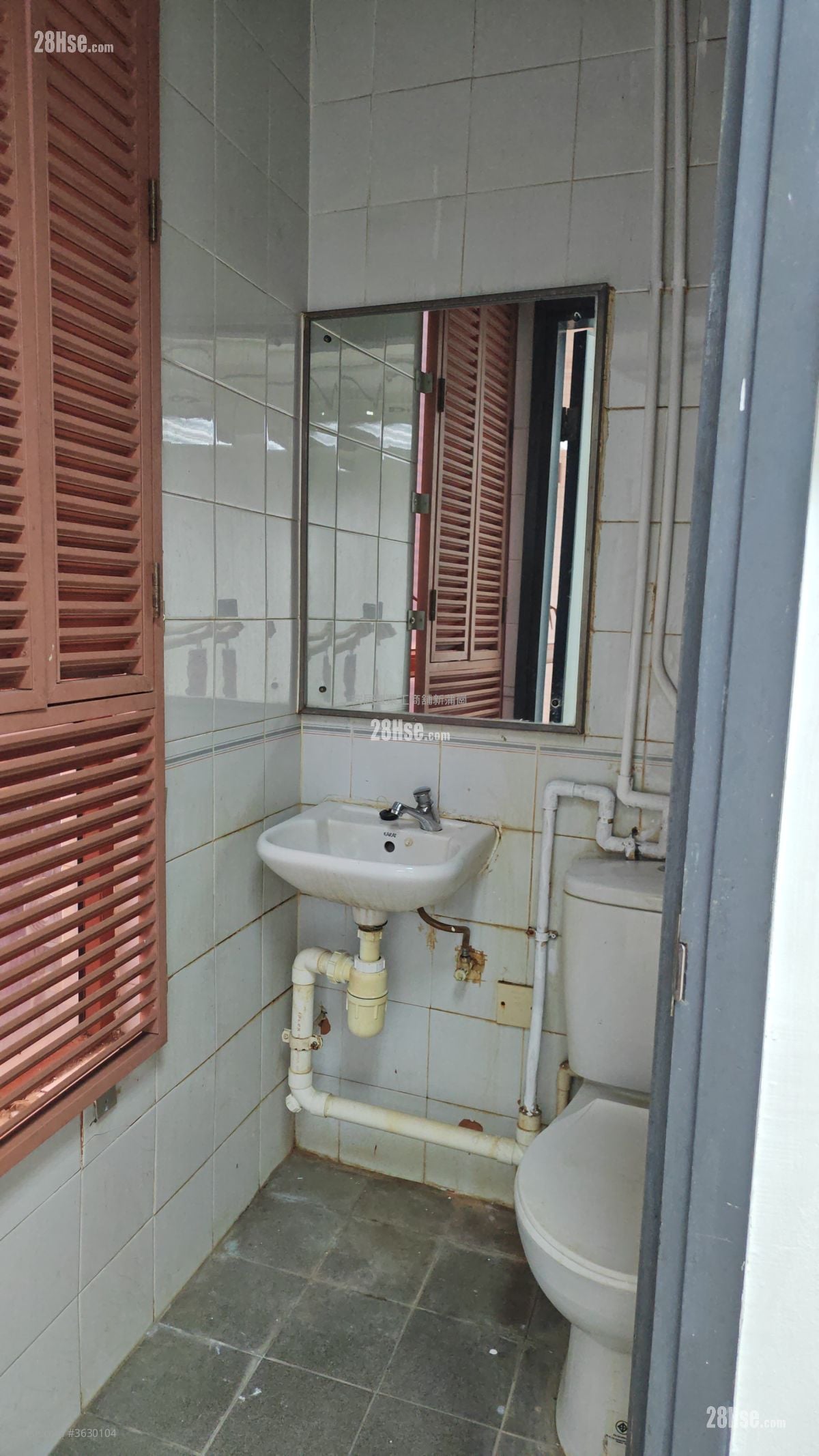 New Treasure Centre Rental 2 Bedrooms , 4 Toilets 769 ft²