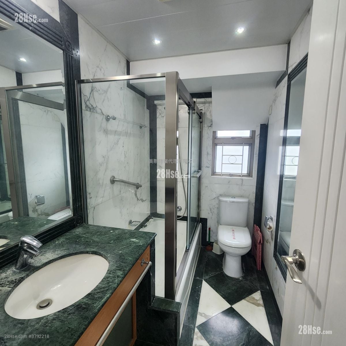 King's Park Villa Sell 3 Bedrooms 1,136 ft²