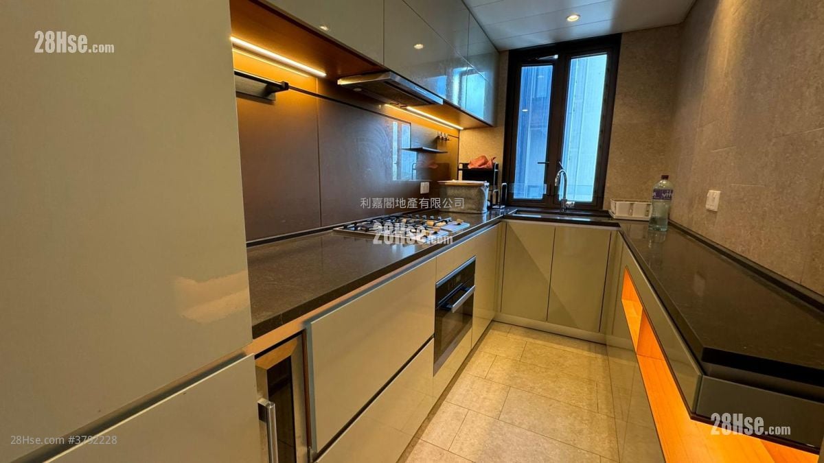 Lp6 Sell 3 Bedrooms 728 ft²