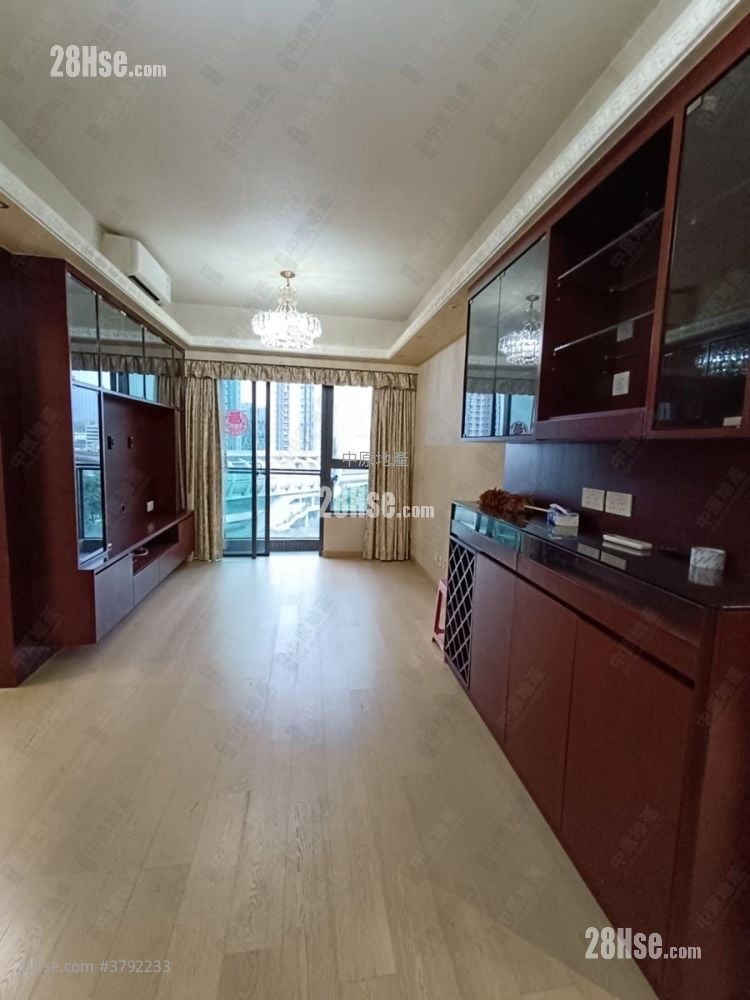 Sol City Sell 3 Bedrooms 719 ft²