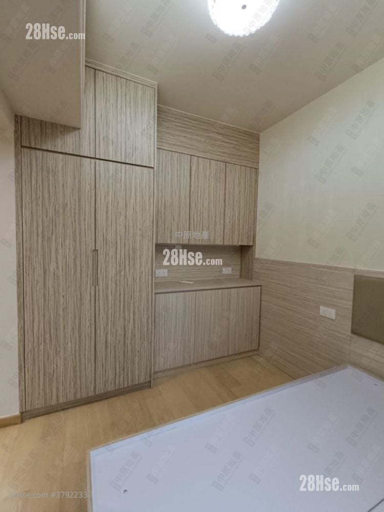 Sol City Sell 3 Bedrooms 719 ft²