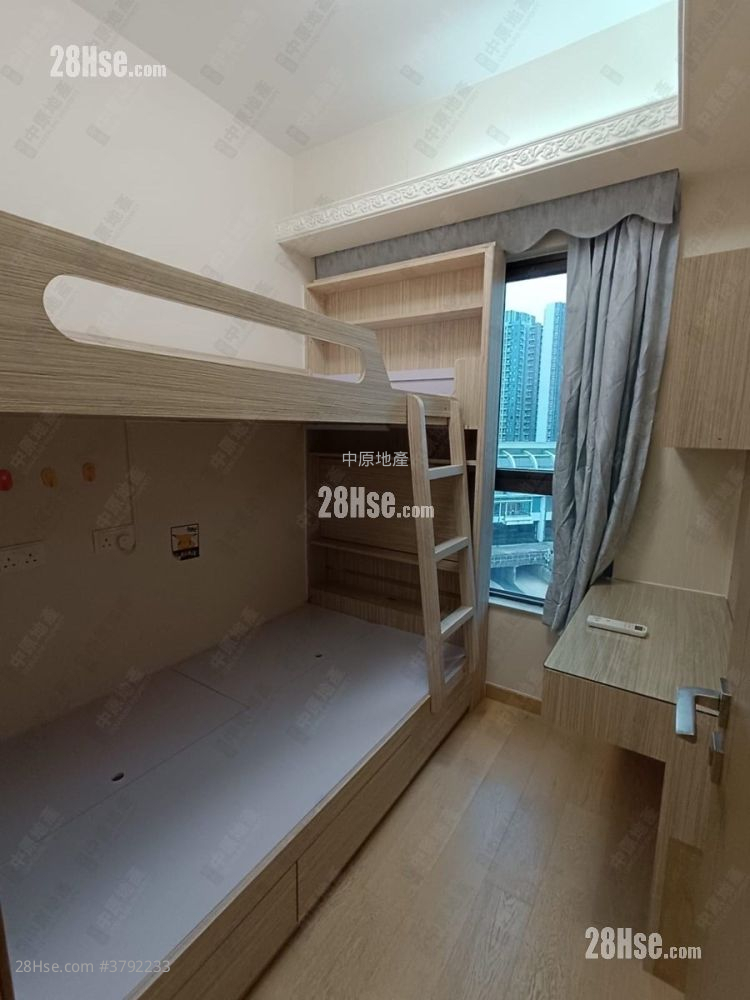 Sol City Sell 3 Bedrooms 719 ft²