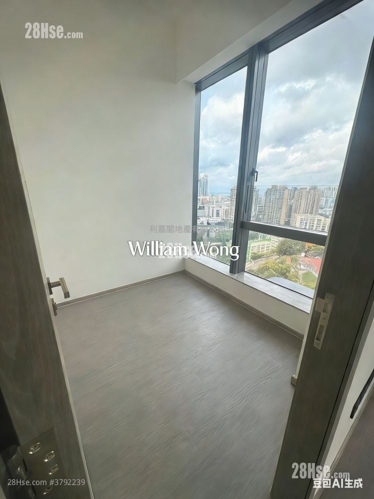 In One Rental 2 Bedrooms , 1 Bathroom 425 ft²