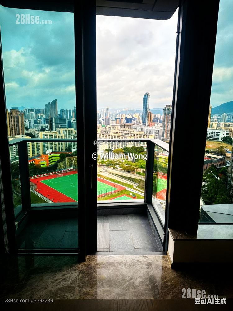 In One Rental 2 Bedrooms , 1 Bathroom 425 ft²