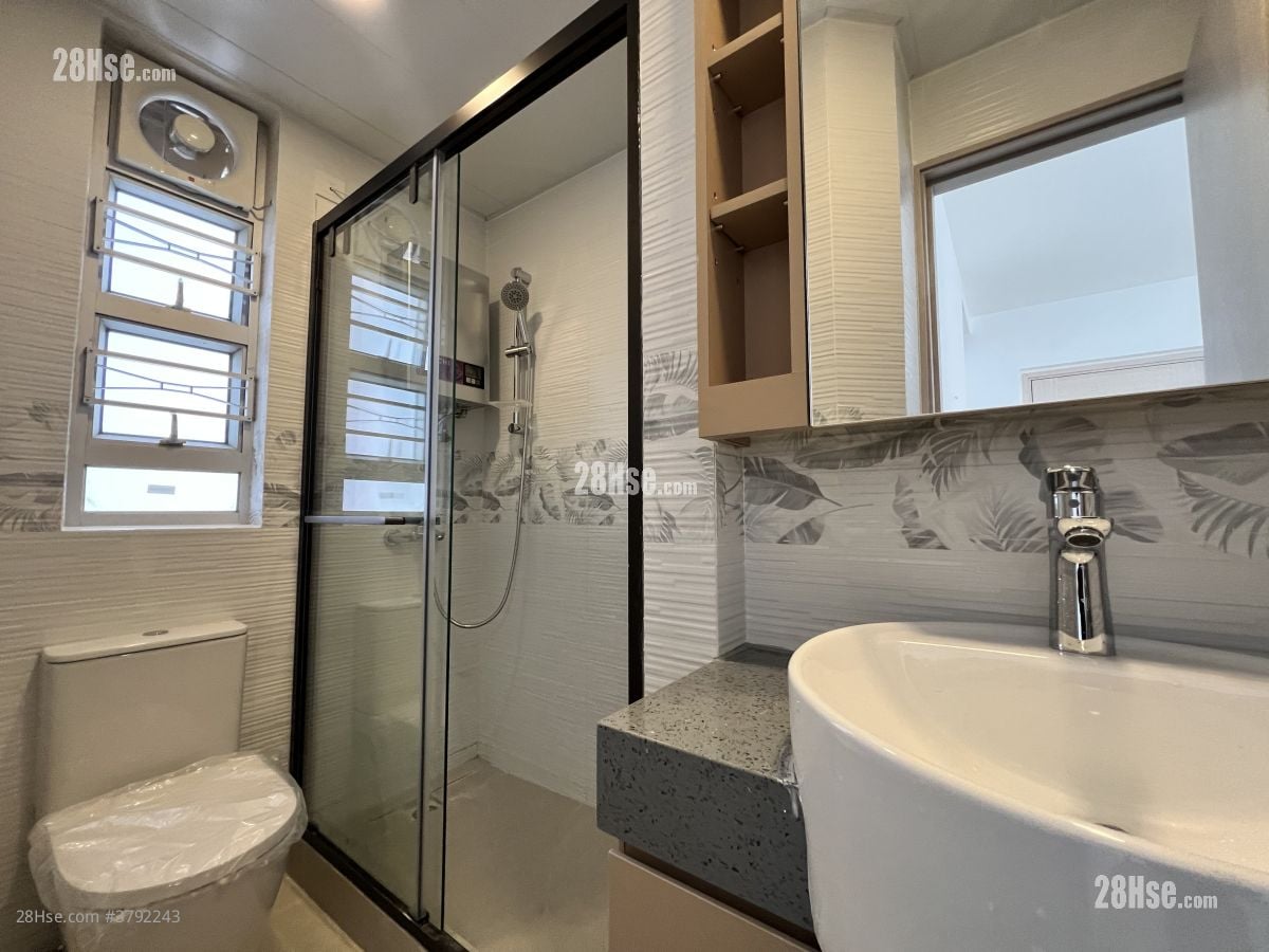bathroom: Affluence Garden Sell 2 Bedrooms , 1 Bathroom 433 ft²
