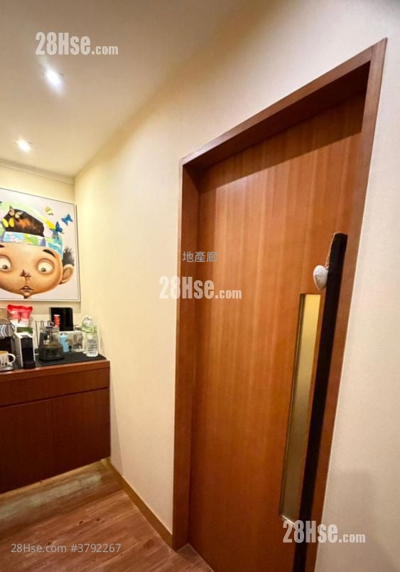Causeway Bay Rental 2 Bedrooms , 2 Toilets