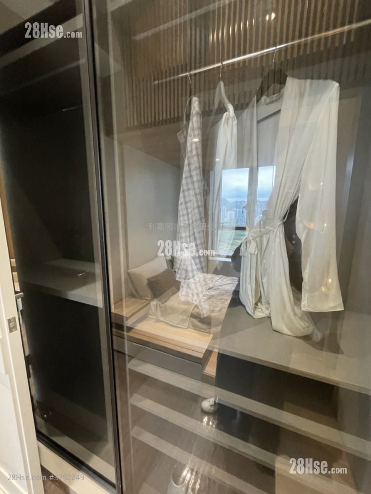 Manor Hill Rental 288 ft²