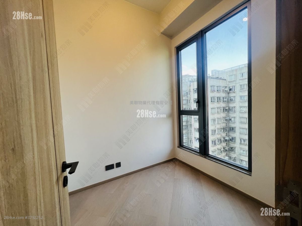 连方 售盘 1 房 290 平方尺