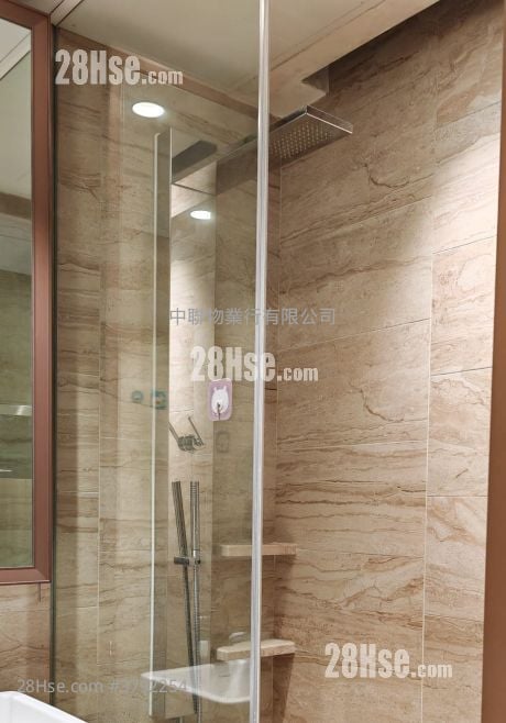 The Met. Acappella Sell Studio , 1 Bathroom 254 ft²