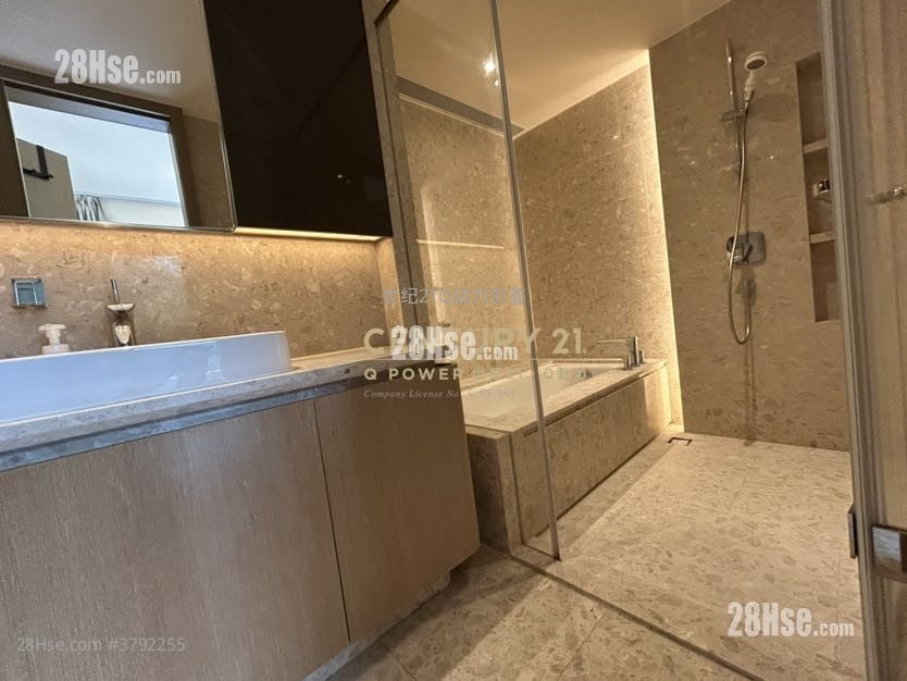 香岛 租盘 4 房 , 3 浴室 1,188 平方尺