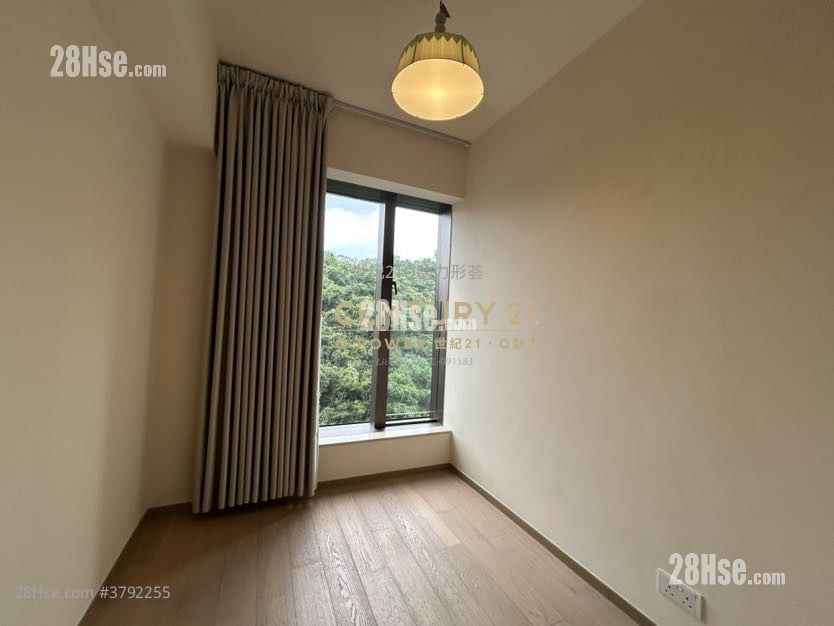 香岛 租盘 4 房 , 3 浴室 1,188 平方尺