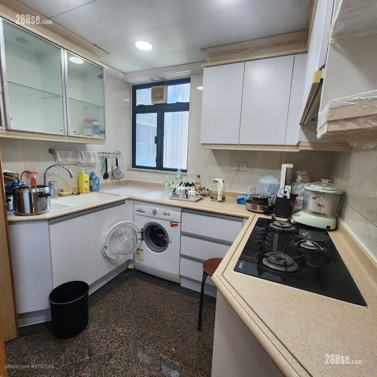 Ellery Terrace Sell 3 Bedrooms 913 ft²