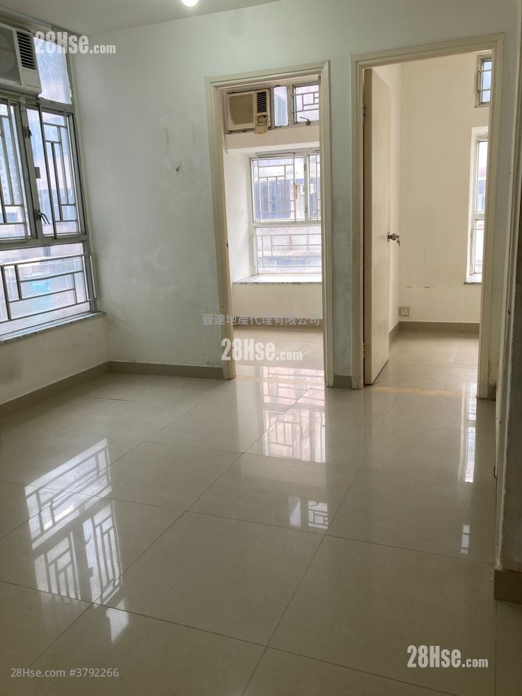 Golden Court Rental 2 Bedrooms , 1 Bathroom 282 ft²