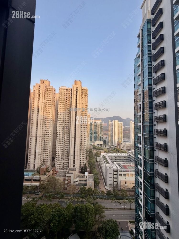 The Wings Rental 2 Bedrooms , 2 Bathrooms 693 ft²