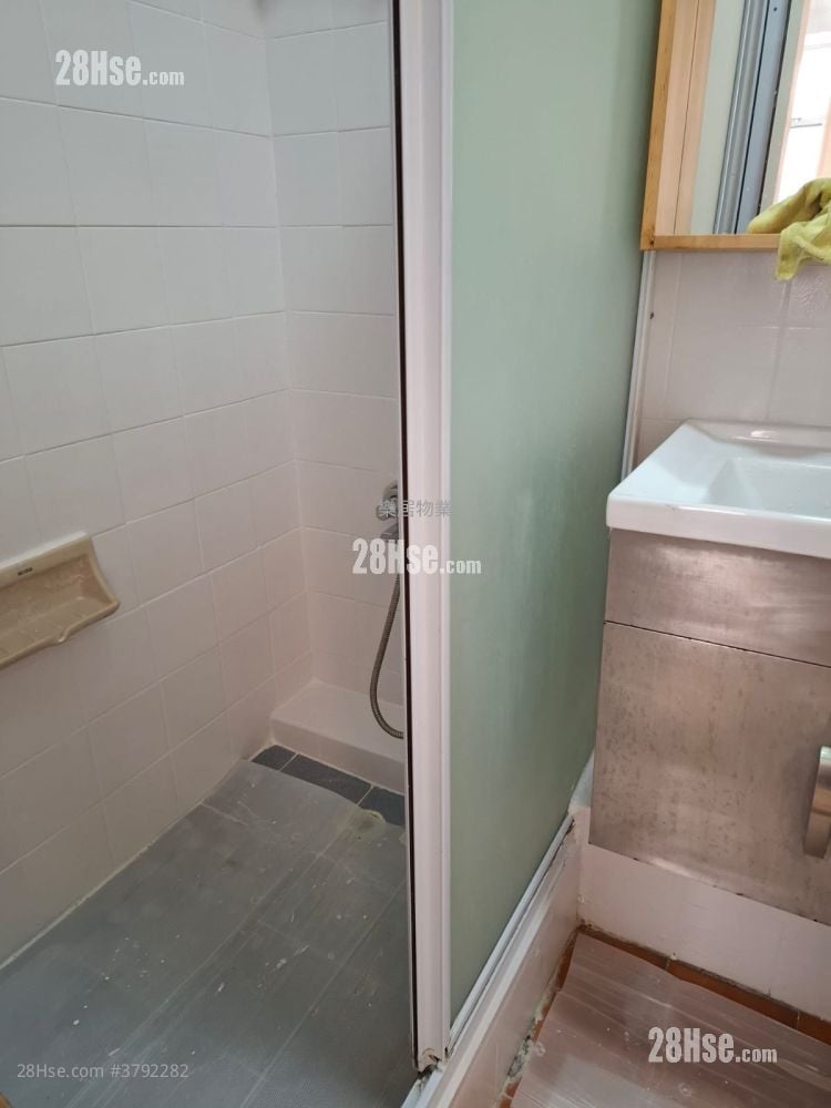 Kin Tye Lung Building Rental 2 Bedrooms , 1 Bathroom 456 ft²
