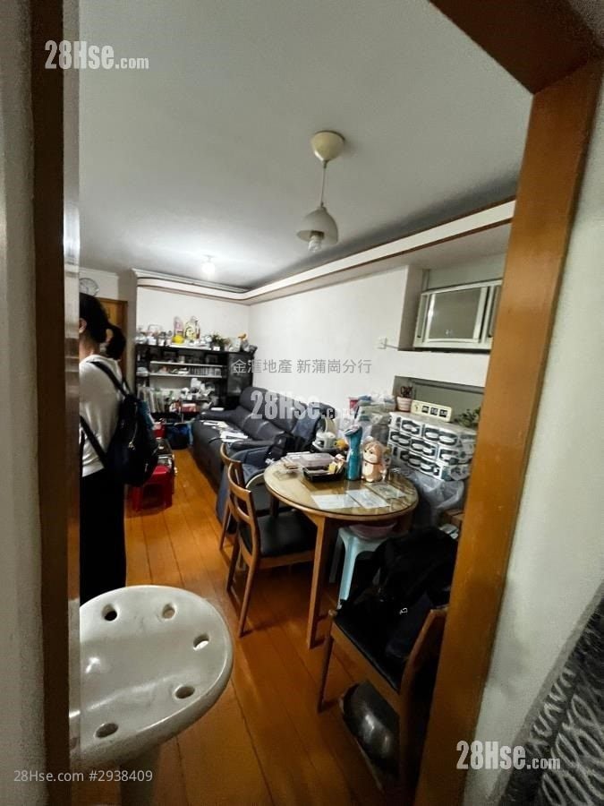 采颐花园 售盘 3 房 , 2 浴室 584 平方尺