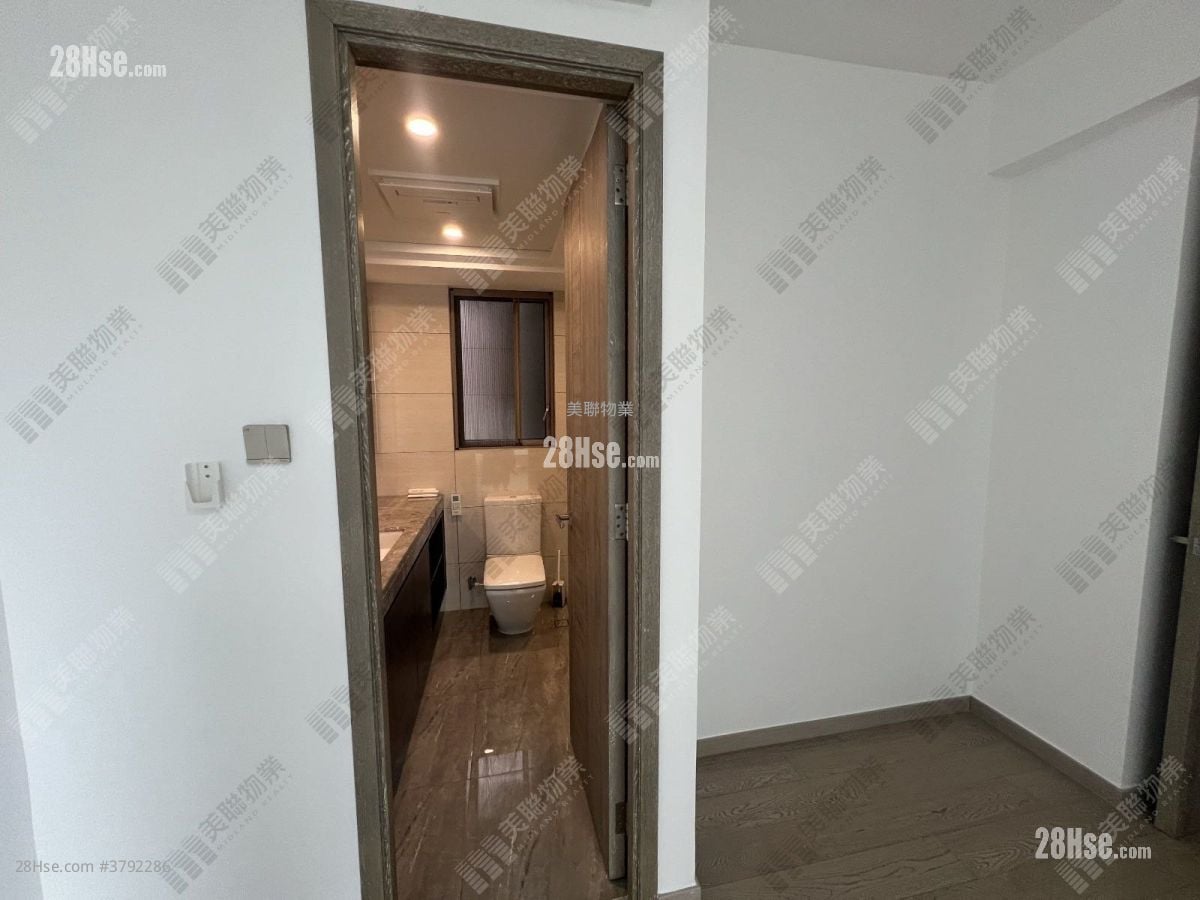 海日湾 租盘 3 房 1,067 平方尺